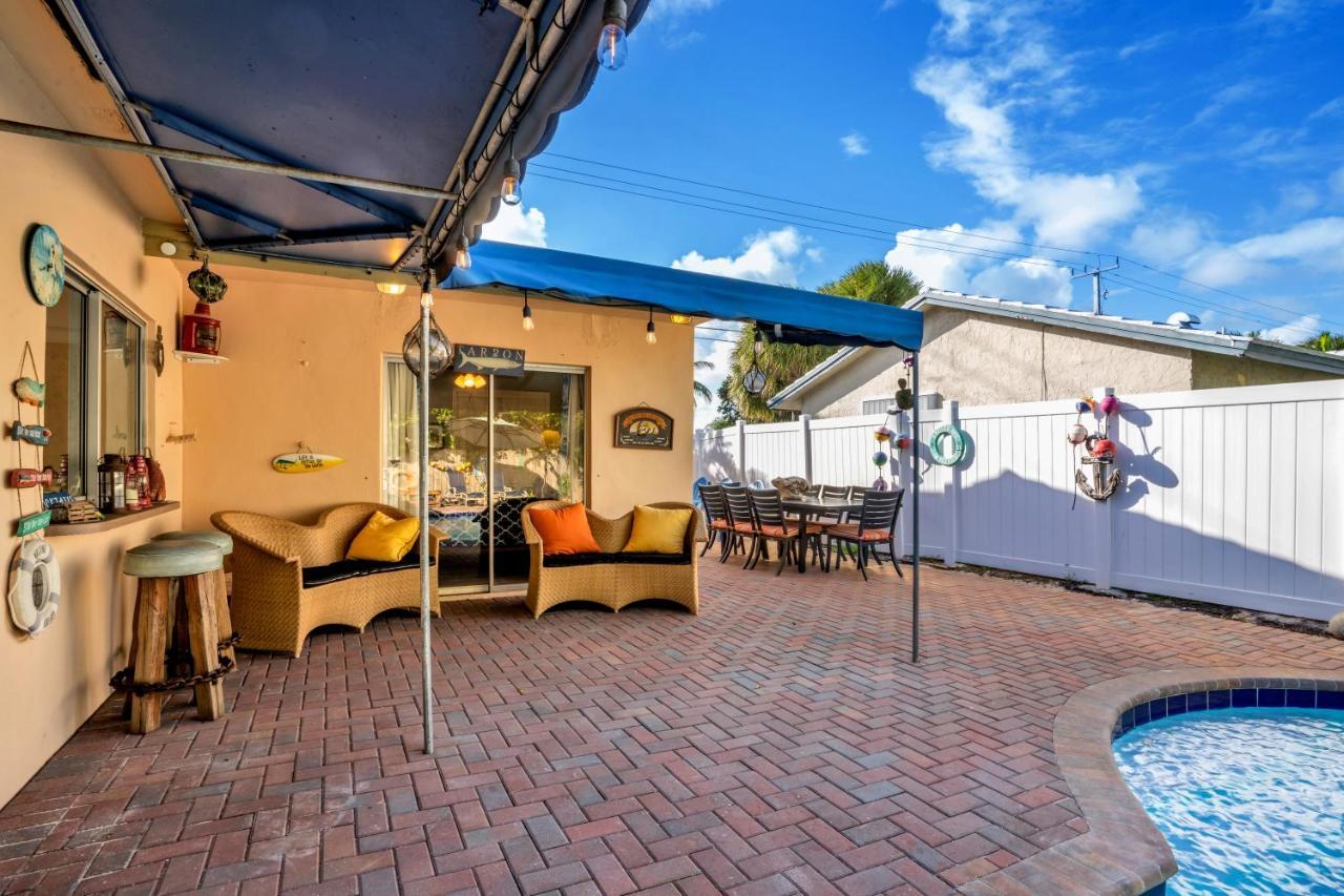 Holiday home 4 Bd Near Spacious Solar Heated Pool Waterfront Pompano Beach